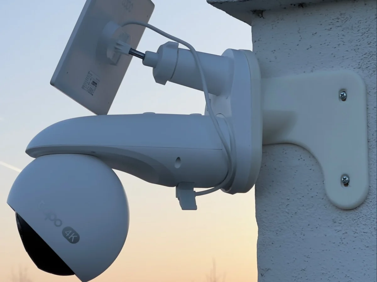 Corner Mount for TP-Link Tapo C660 Security Camera photo 1