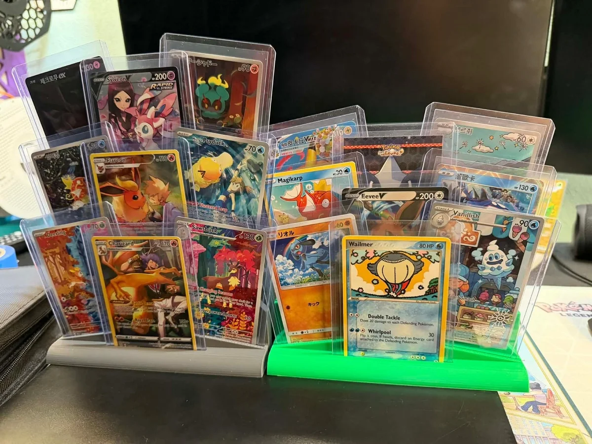 Top Loader Display Stand for 9 Trading Cards Tiered Fan Arrangement photo 3