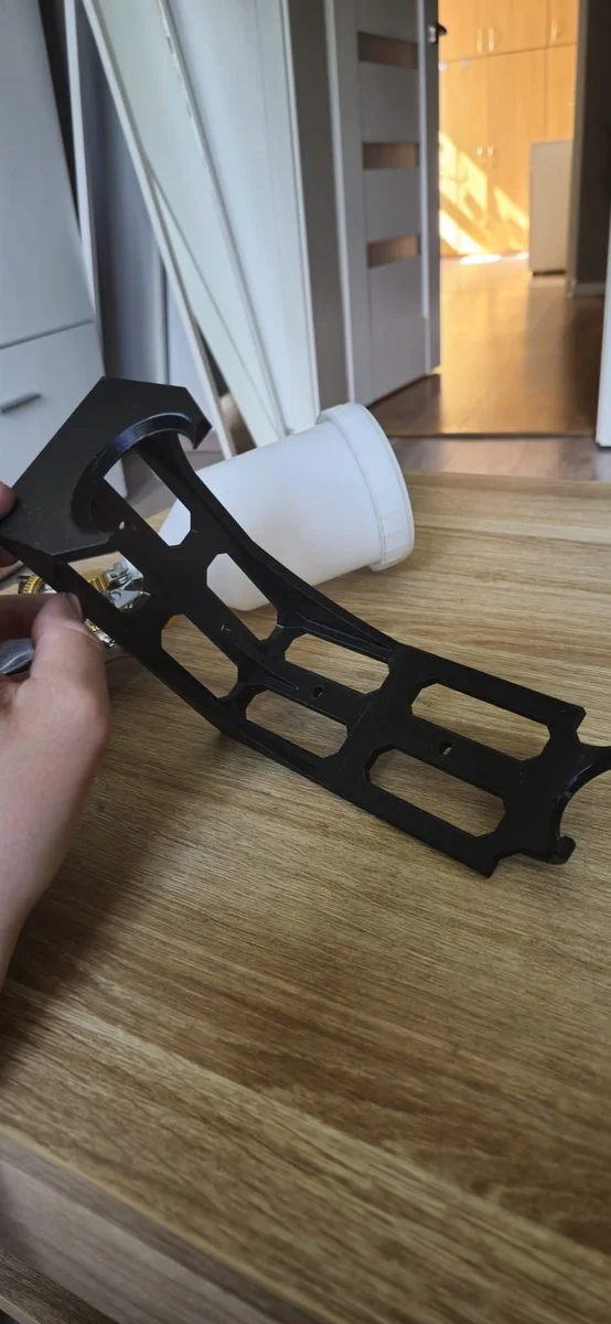 Spray Gun Holder for Wall or Workbench Mounting photo 3