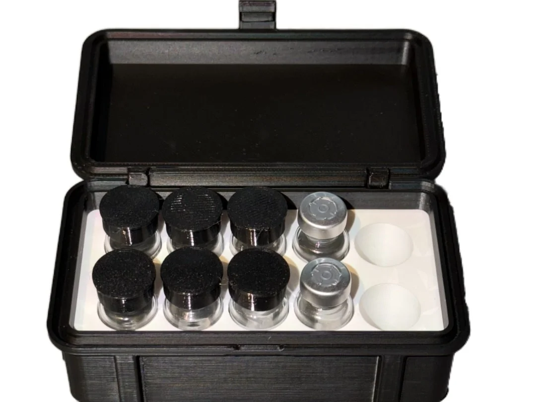 10-Slot Protective Case for 3ml Vials - Compact Storage photo 1