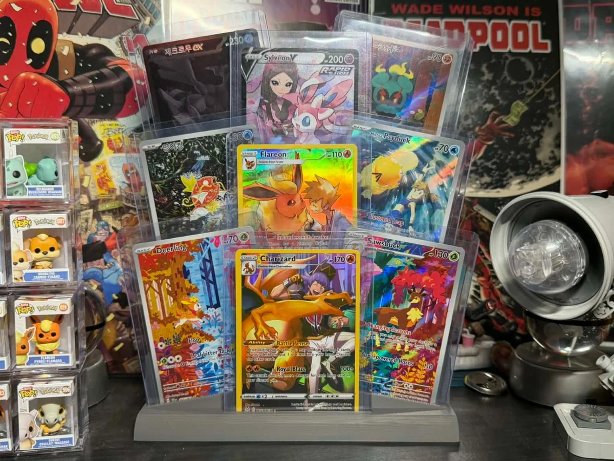 Top Loader Display Stand for 9 Trading Cards Tiered Fan Arrangement photo 1