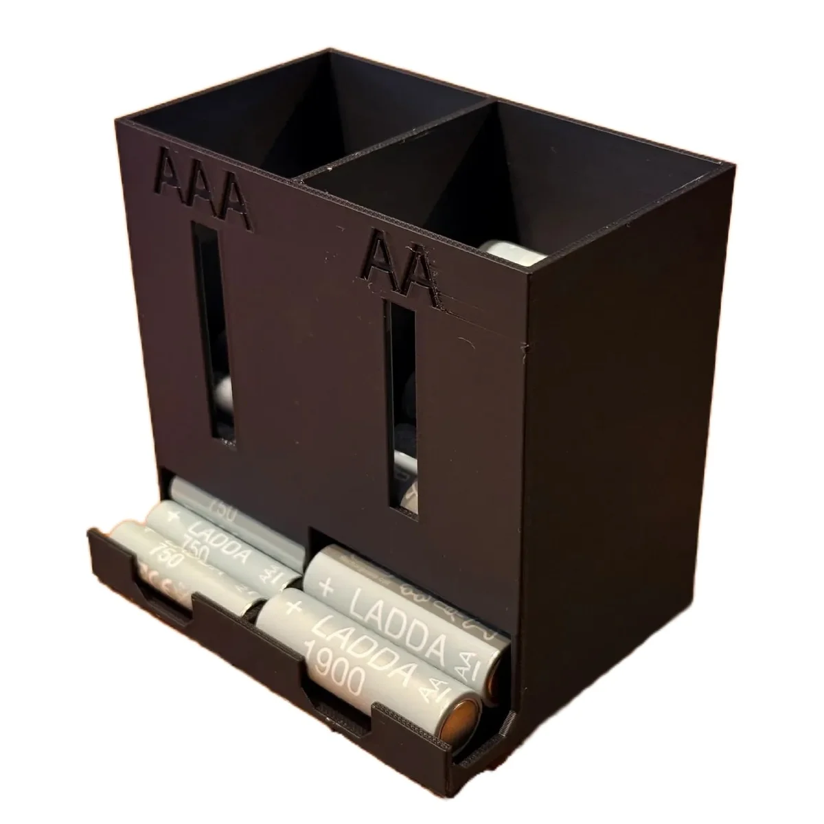 Battery Organiser and Dispenser for AA and AAA Batteries photo 4